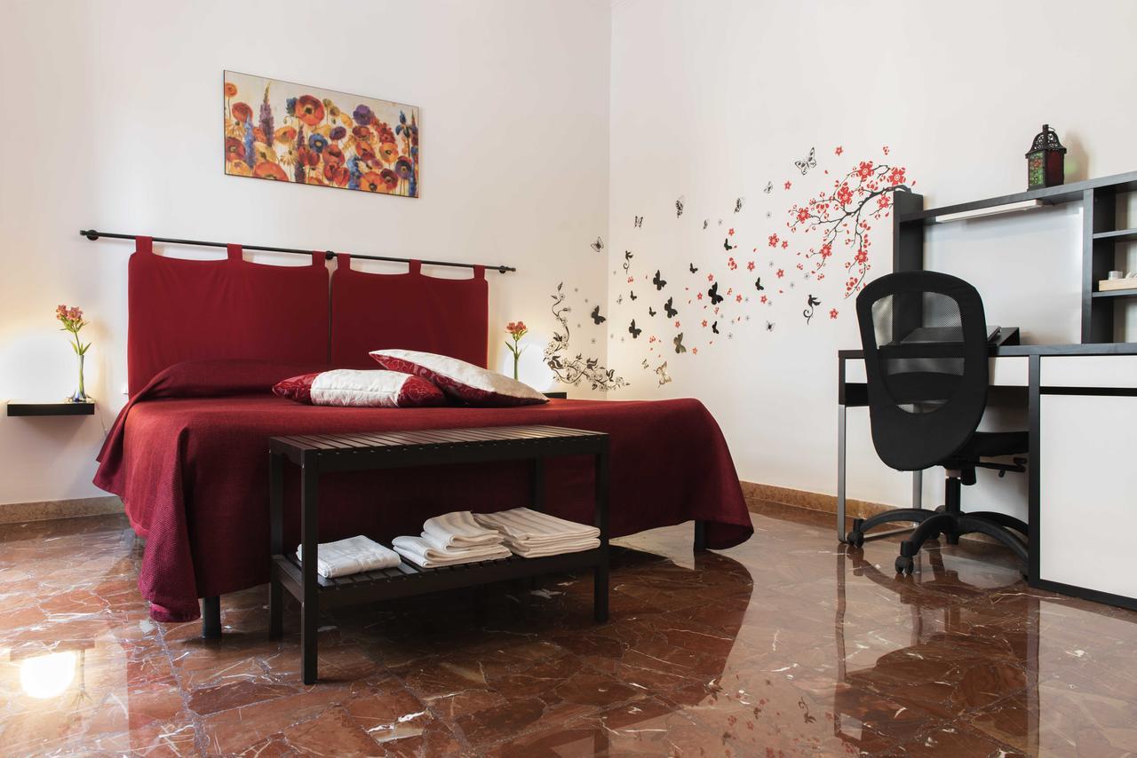Michelangelo Apartment ชิวิตาเวกเกีย ภายนอก รูปภาพ